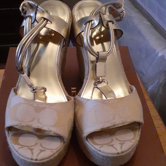 Coach wedges - Picture 2 of 4